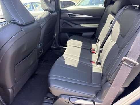 Certified 2026 INFINITI QX60 Pure w/ Cargo Package FWD image 12