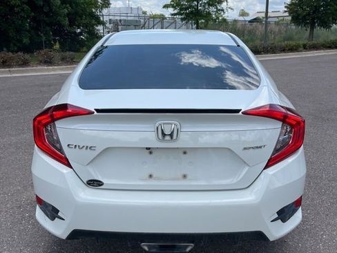 Used 2019 Honda Civic Sport image 4