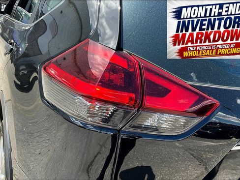 Used 2019 Nissan Rogue S AWD/4WD image 21