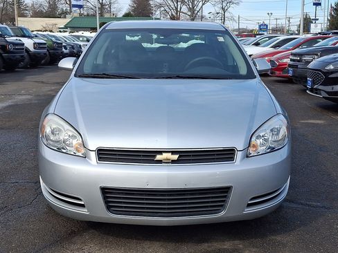 Used 2010 Chevrolet Impala LS image 2