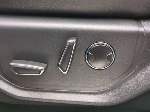 Used 2023 Ford Expedition Limited RWD image 21
