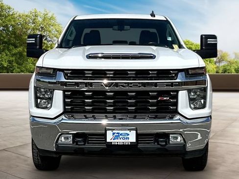 Used 2022 Chevrolet Silverado 2500 LT w/ Convenience Package AWD/4WD image 3