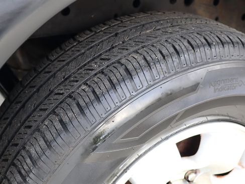 Used 2000 Nissan Frontier XE RWD image 16