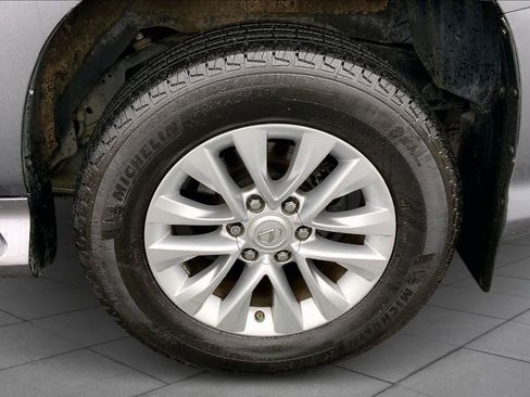 Used 2016 Lexus GX 460 image 9