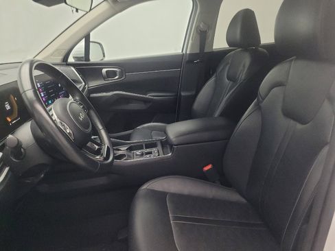 Used 2024 Kia Sorento S FWD image 17