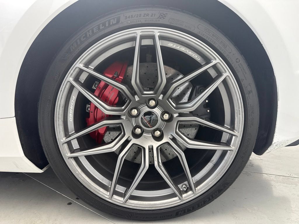 Used 2023 Chevrolet Corvette Z06 RWD image 29