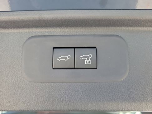 Used 2024 Toyota Grand Highlander XLE image 10