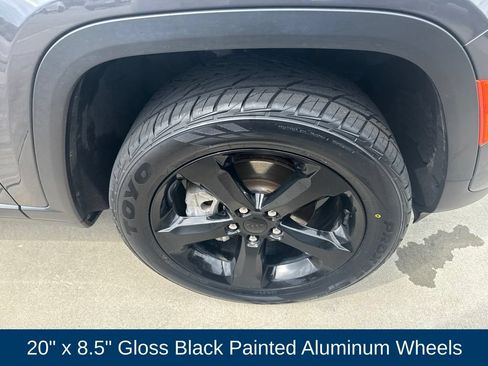 Used 2023 Jeep Grand Cherokee Limited w/ Black Appearance Package RWD image 11