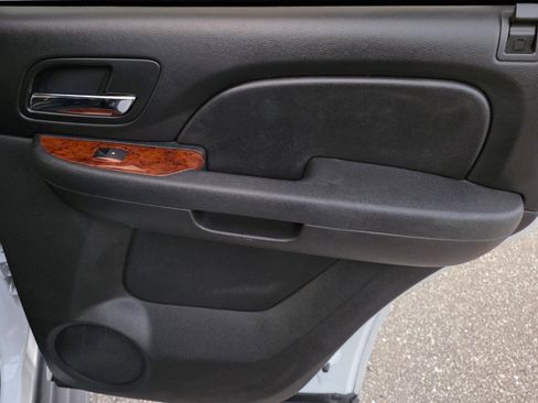 Used 2013 GMC Yukon SLE w/ Convenience Package image 15