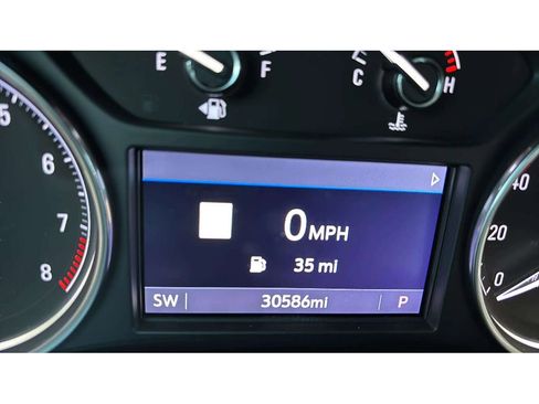 Used 2023 Buick Enclave Essence w/ Experience Buick Package image 18