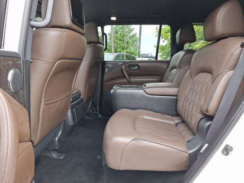 Used 2023 Nissan Armada Platinum w/ Captain's Chairs Package AWD/4WD image 10