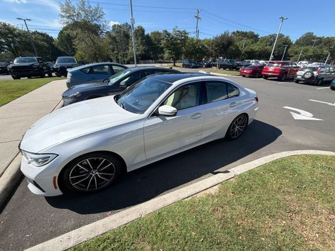 Used 2020 BMW 330i xDrive Sedan w/ Premium Package AWD/4WD image 13