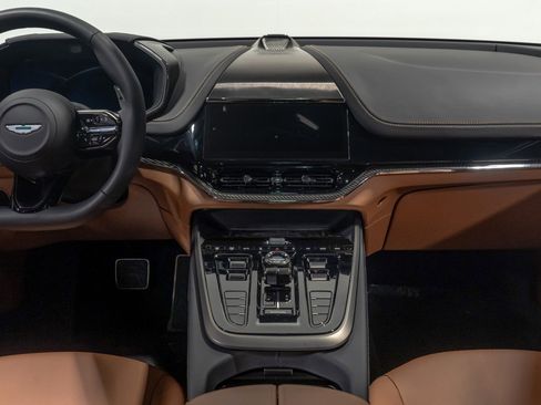 Used 2025 Aston Martin DBX 707 image 54