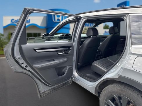 Used 2024 Honda CR-V Sport Touring image 28