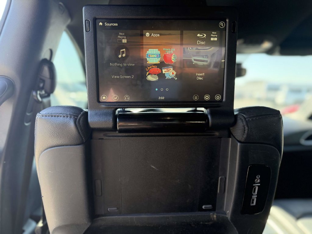 Used 2018 Chrysler Pacifica Touring-L Plus w/ Advanced Safetytec Group FWD image 20