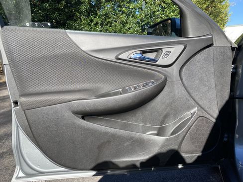 Used 2024 Chevrolet Malibu LT image 14