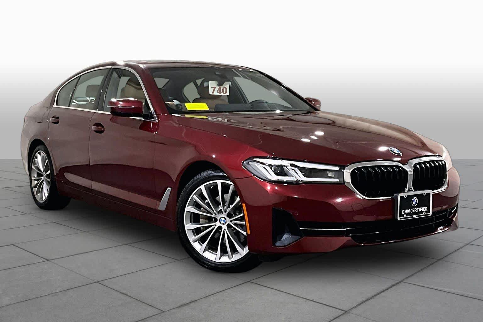Used 2023 BMW 530i xDrive w/ Premium Package AWD/4WD image 4
