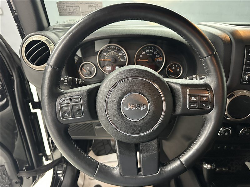 Used 2016 Jeep Wrangler Unlimited Sahara AWD/4WD image 23
