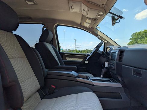Used 2012 Nissan Titan PRO-4X AWD/4WD image 17
