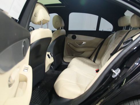 Certified 2019 Mercedes-Benz C 300 4MATIC Sedan image 27