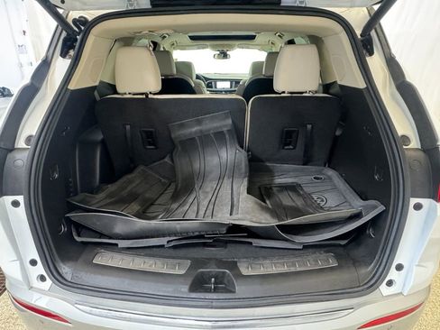 Certified 2024 Buick Enclave Essence w/ Experience Buick Package image 24