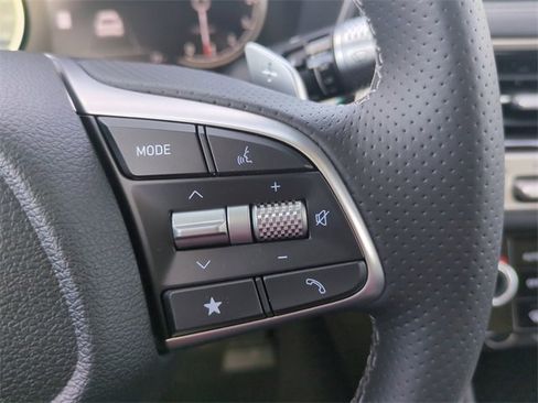 New 2026 Genesis G70 2.5T image 24