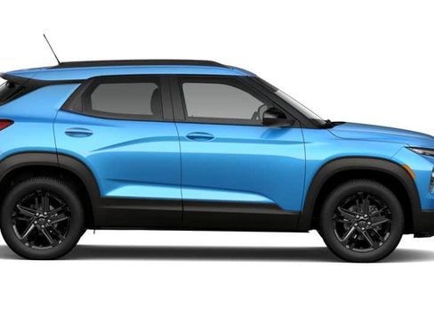 New 2026 Chevrolet TrailBlazer LT w/ Midnight Edition AWD/4WD image 6