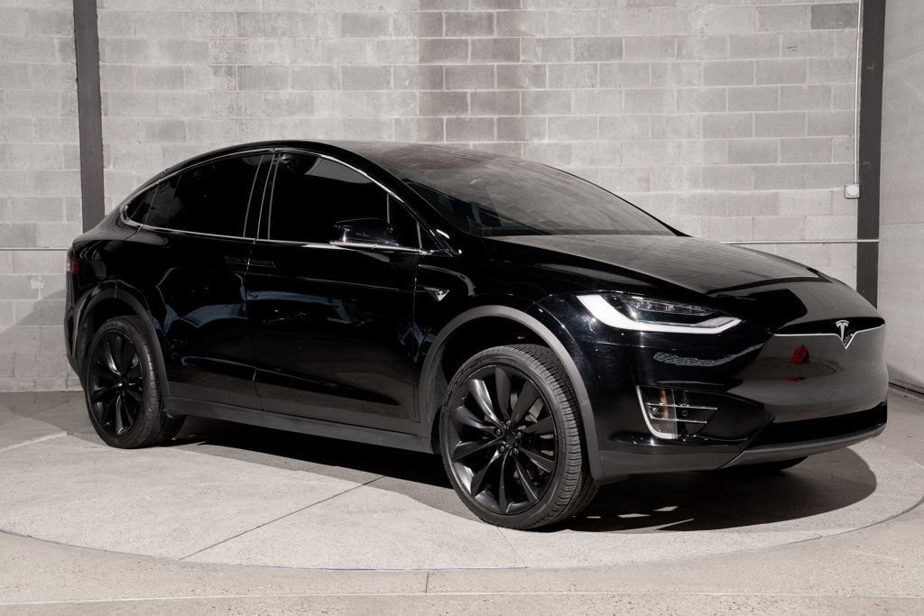 Used 2020 Tesla Model X Long Range AWD/4WD image 1