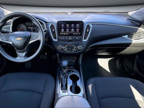 Used 2024 Chevrolet Malibu LT image 7