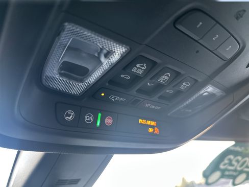 Certified 2023 Chevrolet Traverse Premier w/ Redline Edition image 16