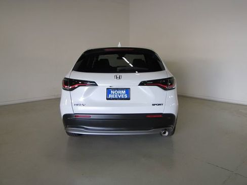 Used 2024 Honda HR-V Sport image 22