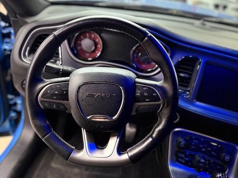 Used 2016 Dodge Challenger SRT Hellcat image 12