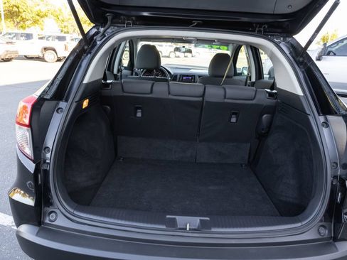 Used 2019 Honda HR-V LX image 8