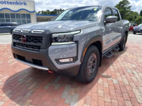 Used 2026 Nissan Frontier Pro-X w/ Pro-X Convenience Package RWD image 1