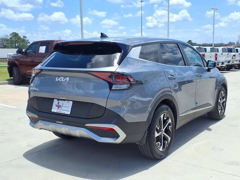 Used 2024 Kia Sportage EX FWD image 6