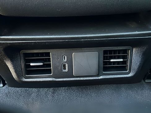 Used 2025 Chevrolet Silverado 1500 Custom image 35