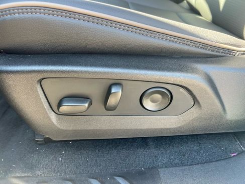 New 2026 GMC Canyon Denali image 23