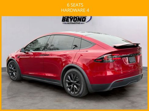 Used 2023 Tesla Model X image 4