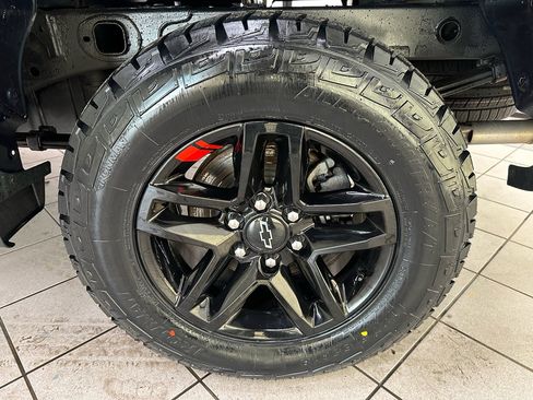 Certified 2023 Chevrolet Silverado 1500 LT Trail Boss w/ Convenience Package II image 19