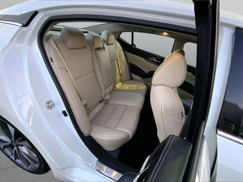 Used 2023 Nissan Maxima Platinum w/ Sport Mat Group FWD image 36