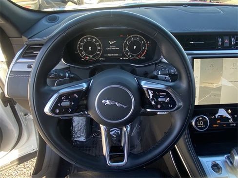 Used 2025 Jaguar F-PACE R-Dynamic S image 10