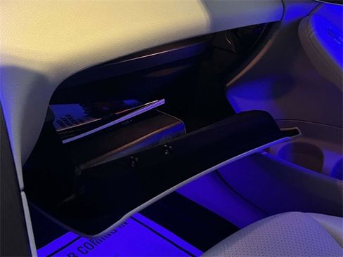 Certified 2022 Mercedes-Benz GLC 300 4MATIC image 33