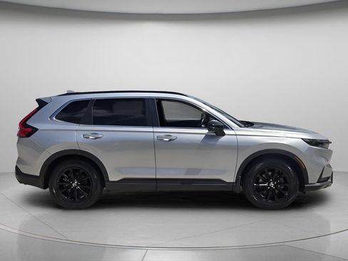Certified 2025 Honda CR-V Sport image 3