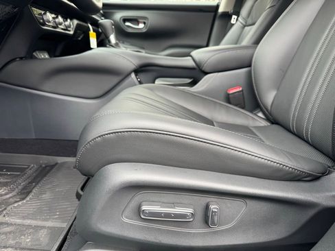 New 2026 Honda HR-V EX-L image 8