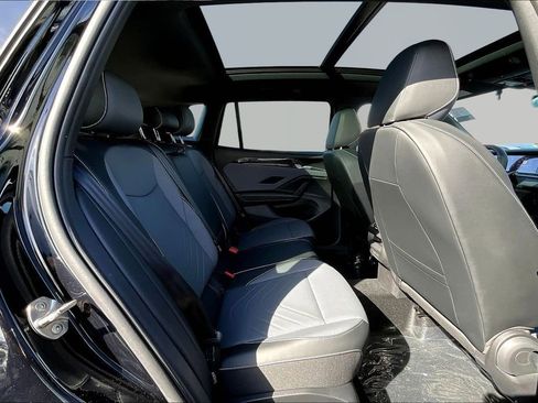 New 2026 Volkswagen Tiguan SE R-Line image 23