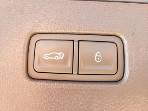 Used 2022 Genesis GV80 2.5T w/ Prestige Package 04 image 22