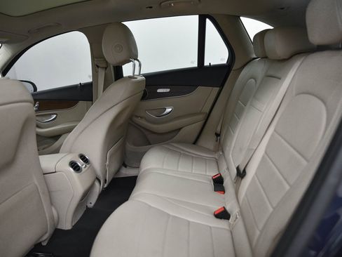 Used 2022 Mercedes-Benz GLC 300 GLC 300 image 12