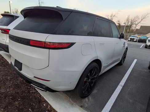 Used 2024 Land Rover Range Rover Sport Dynamic SE image 6