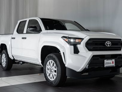 New 2025 Toyota Tacoma SR
