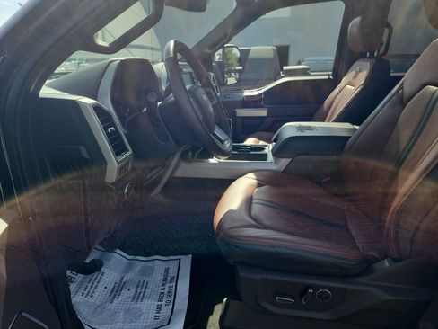 Used 2022 Ford F450 King Ranch w/ King Ranch Ultimate Package image 14